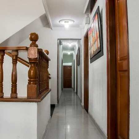 La Casa Del Viajero *